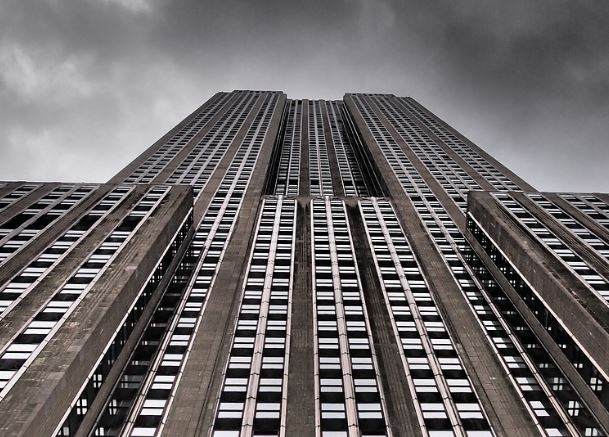 아파트에서 떨어지는 꿈 해몽