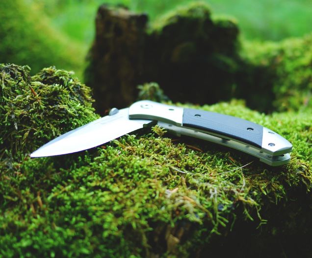 부러진 칼 꿈의 상징적인 해석과 상황 별 해몽