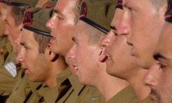 군대 다시, 2번, 두번 가는 꿈의 상징적인 해석