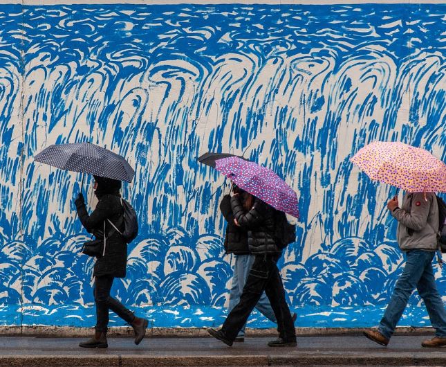 소나기 맞는 꿈의 의미