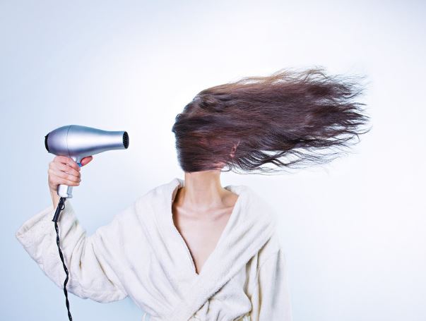 머리감고 말리는 꿈의 의미