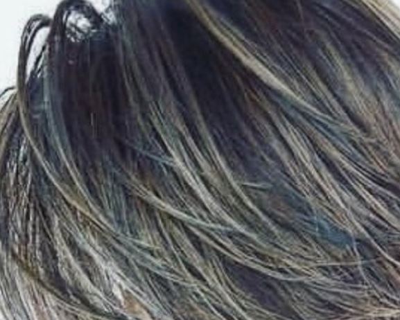 흰머리 염색하는 꿈의 의미