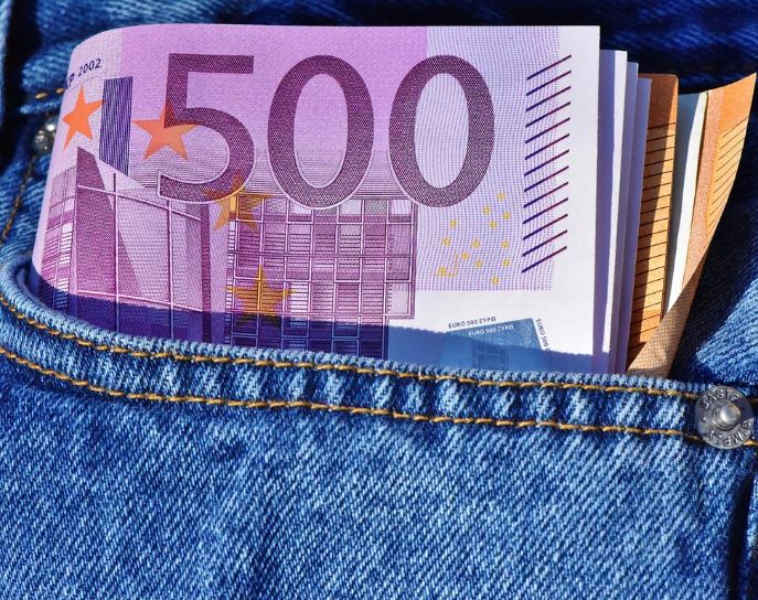 돌아가신 부모님께 용돈 드리는 꿈의 의미