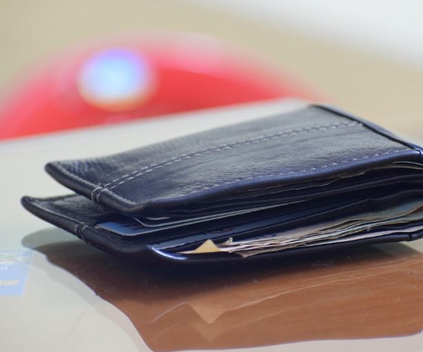 지갑을 잃어버렸다가 찾는 꿈의 의미