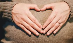 자녀가 임신하는 꿈의 의미