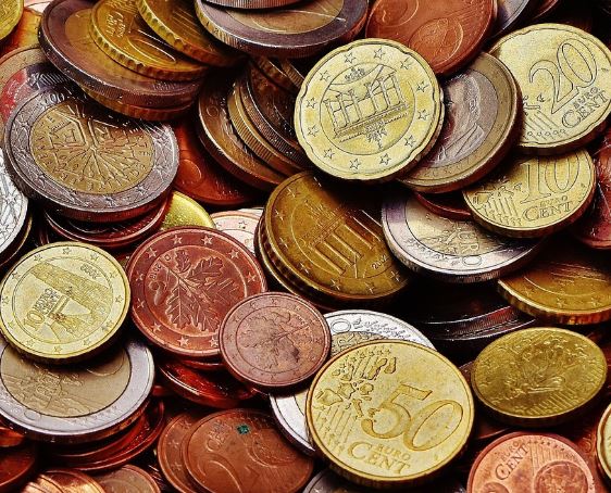 길에서 동전 줍는 꿈의 의미