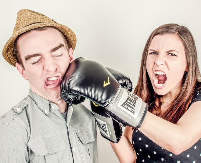 애인을 때리는 꿈의 의미