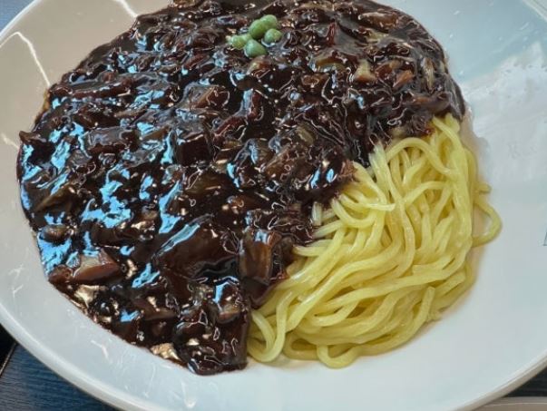 짜장면 꿈의 의미