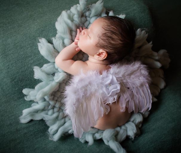 아기를 죽이는 꿈의 의미