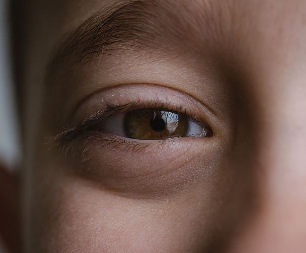 눈꼽 떼는 꿈의 의미