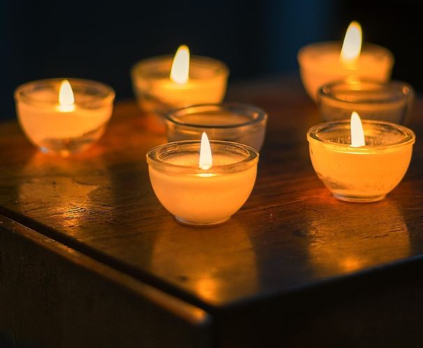 집에서 굿하는 꿈의 의미