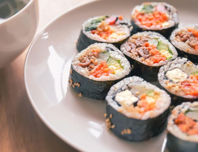 김밥 싸는 꿈의 의미