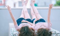 친구가 집에 놀러오는 꿈의 의미