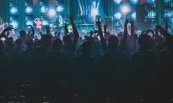 연예인과 사귀는 꿈의 의미