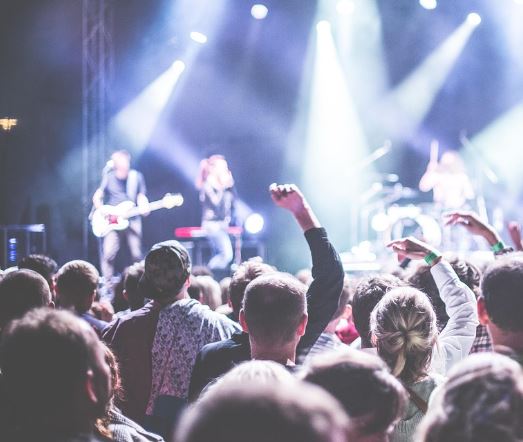 연예인과 술먹는 꿈의 의미