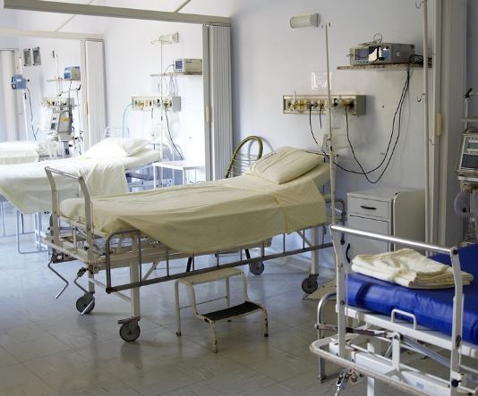 병원에서 진료받는 꿈의 의미