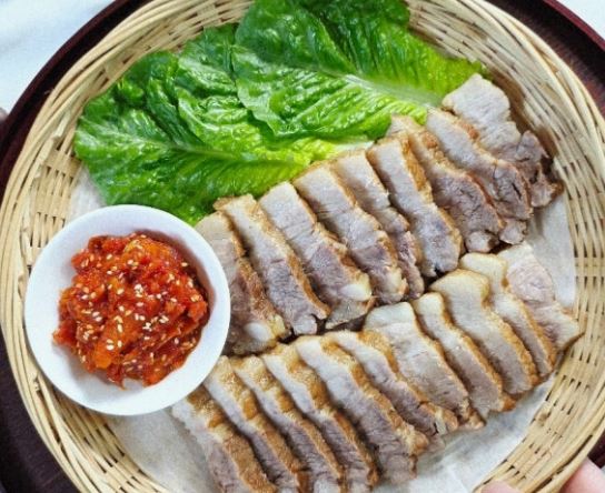 수육 먹는 꿈의 의미