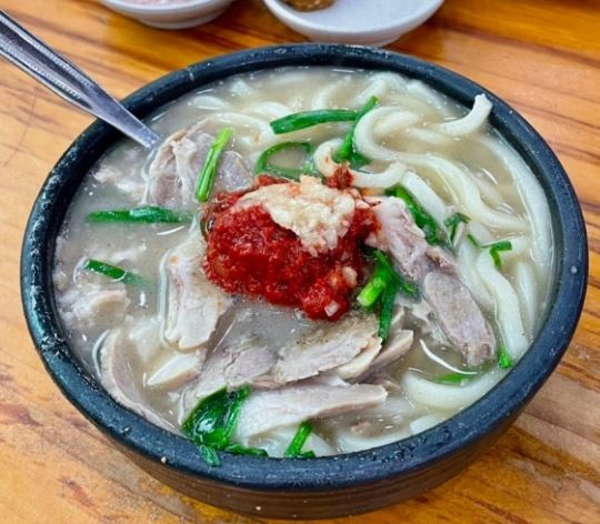 국밥 먹는 꿈의 의미