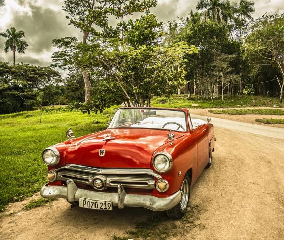 차가 뒤집히는 꿈의 의미