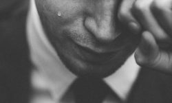 울면서 깨는 꿈 의 의미