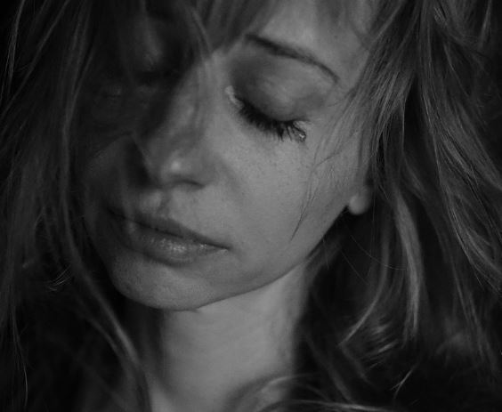 꿈에서 서럽게 우는 꿈의 의미