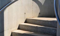 계단을 오르는 꿈의 의미