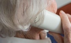 돌아가신 할머니가 우는 꿈의 의미