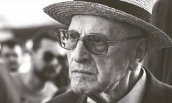 할아버지가 돈 주는 꿈의 의미