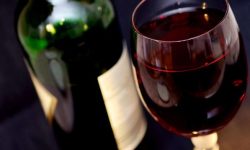 와인 먹는 꿈의 의미