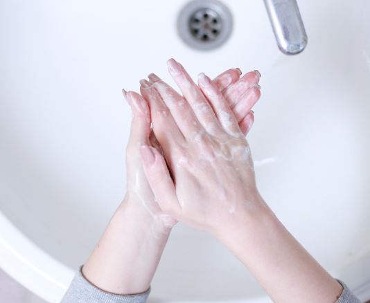 손 씻는 꿈의 의미