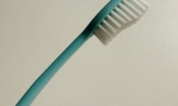 칫솔 부러지는 꿈의 의미