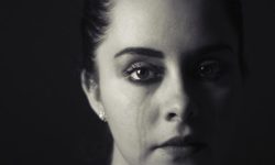 죽은 사람이 우는 꿈의 의미